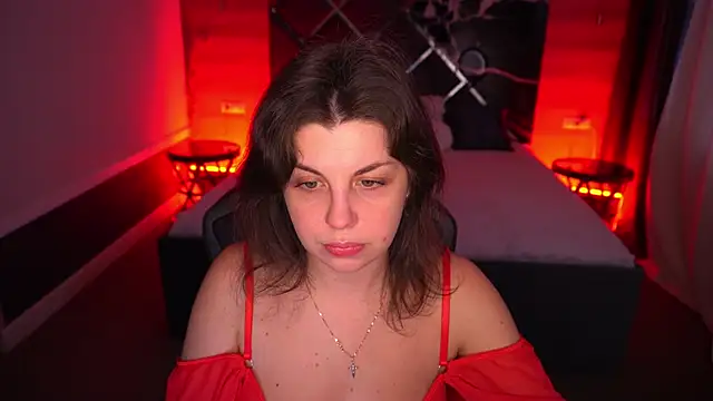 MirandaWong online show from October 28, 6:50 am