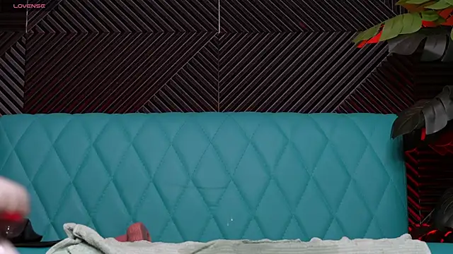 home horny eva online show from December 9, 5:30 pm