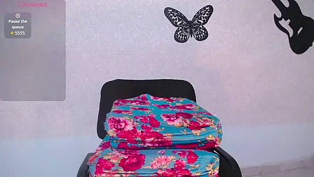 Snapshot of Agathasexy chatting on April 17, 8:45 pm Agathasexy online show from April 17, 8:45 pm