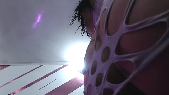 Kitten Hot  online show from September 30, 4:34 pm