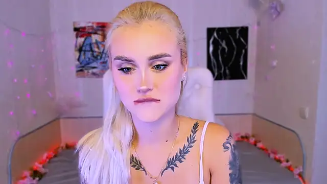  Ravenaa online show from November 1, 3:14 pm