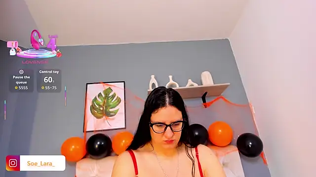 Soe Lara online show from October 31, 11:33 am