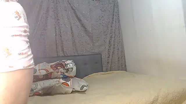 Soe Lara online show from April 2, 3:20 pm