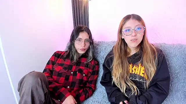 BRIAR AND BLAIR online show from October 22, 2:28 pm