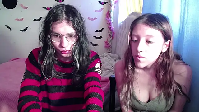 BRIAR AND BLAIR online show from November 2, 1:46 pm