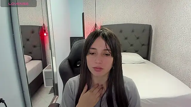 MAGNOLEROY online show from November 25, 12:27 pm