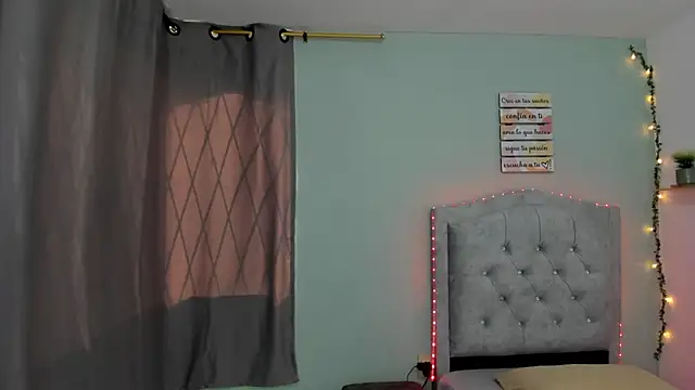 MAGNOLEROY online show from May 19, 7:42 pm