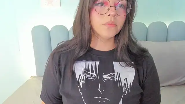 curvy rousi online show from October 21, 11:44 am