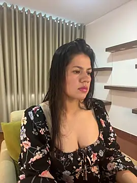 Alice Biel online show from January 19, 8:30 pm