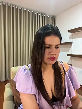 Alice Biel online show from February 6, 10:10 pm