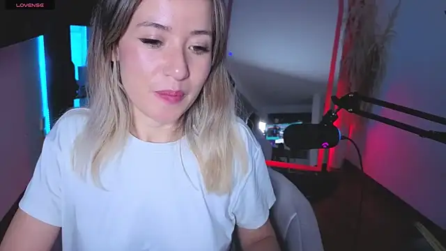 sexfire lalita online show from December 4, 11:24 pm