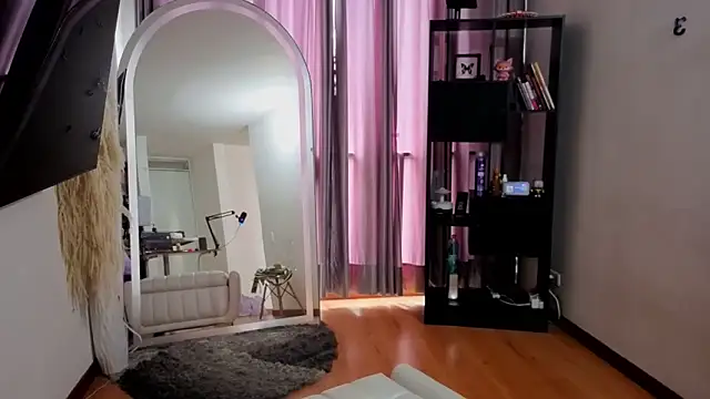 sexfire lalita online show from April 3, 4:49 pm