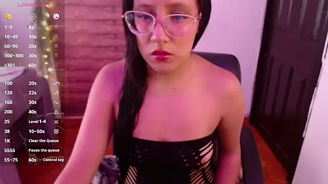 Snapshot of Miia-fox chatting on March 17, 2:42 pm Miia-fox online show from March 17, 2:42 pm