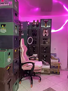 Hot beauty   online show from September 20, 4:02 am