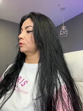 Hot beauty   online show from October 13, 12:32 am