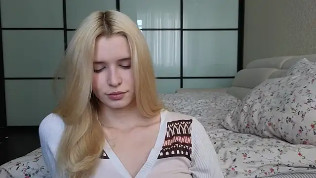 elsa limerence online show from October 3, 10:56 am