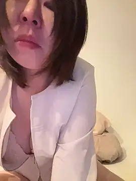 Yukimi- online show from December 11, 9:34 pm