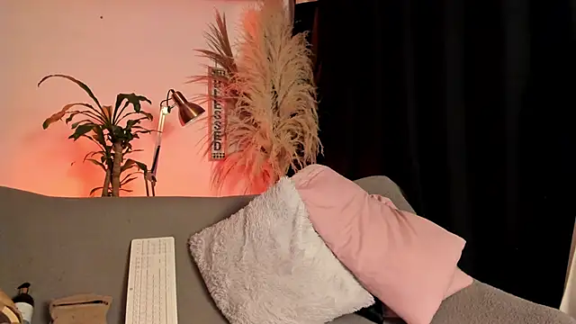 Serenity Day online show from February 19, 1:56 am