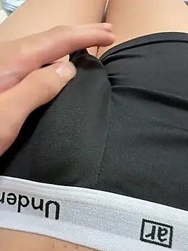 Snapshot of toooom845 chatting on October 10, 7:46 pm toooom845 online show from October 10, 7:46 pm