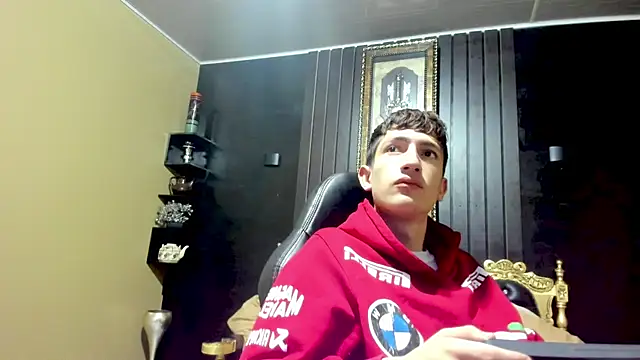 Erik Osorio online show from January 17, 4:36 pm