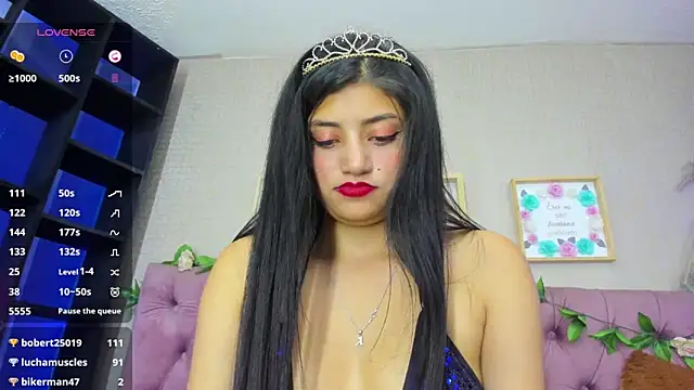 Snapshot of Lia_Keen chatting on December 9, 11:03 pm Lia Keen online show from December 9, 11:03 pm