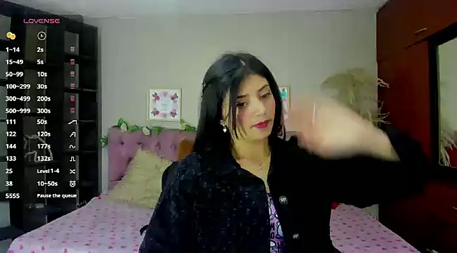 Snapshot of Lia_Keen chatting on December 29, 8:26 pm Lia Keen online show from December 29, 8:26 pm