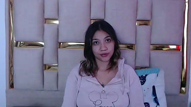 nina carther online show from November 15, 11:07 am