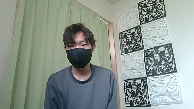 Snapshot of UKI06 chatting on December 13, 4:11 am UKI06 online show from December 13, 4:11 am