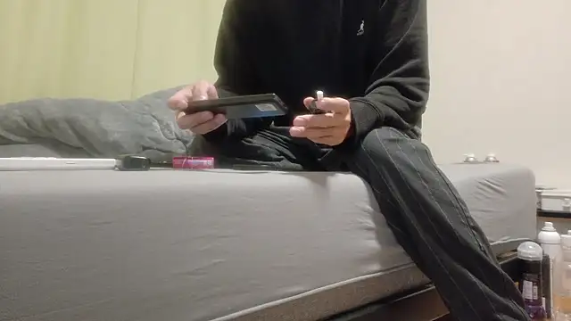 Snapshot of UKI06 chatting on November 22, 12:26 pm UKI06 online show from November 22, 12:26 pm