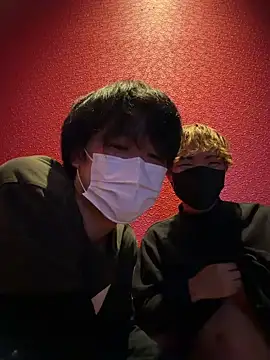 Snapshot of UKI06 chatting on January 13, 9:25 am UKI06 online show from January 13, 9:25 am