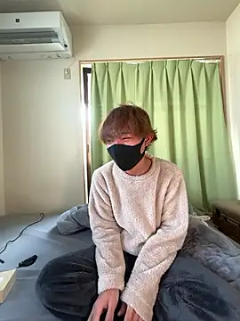 Snapshot of UKI06 chatting on January 15, 6:07 am UKI06 online show from January 15, 6:07 am