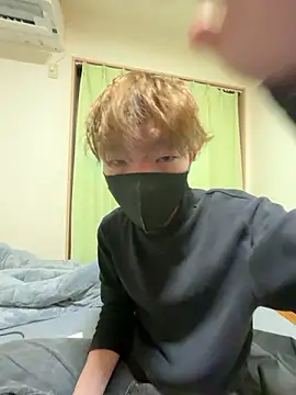 Snapshot of UKI06 chatting on February 26, 5:45 pm UKI06 online show from February 26, 5:45 pm