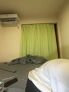 Snapshot of UKI06 chatting on March 20, 2:55 pm UKI06 online show from March 20, 2:55 pm