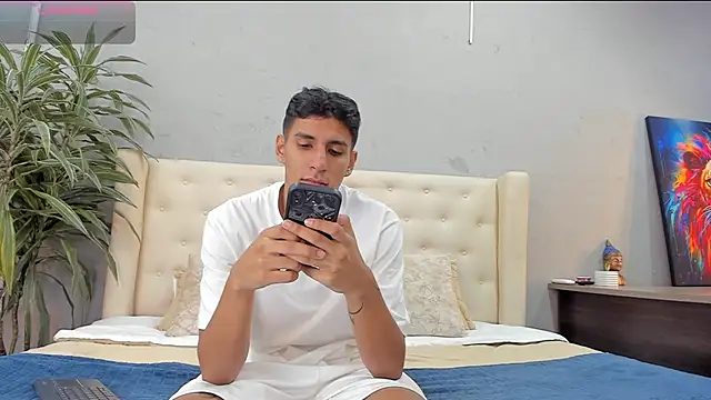 kieran derek online show from October 4, 3:37 am