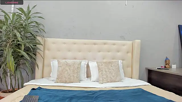 kieran derek online show from October 10, 3:16 am