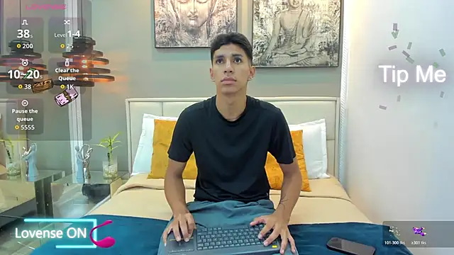 kieran derek online show from November 11, 3:39 am