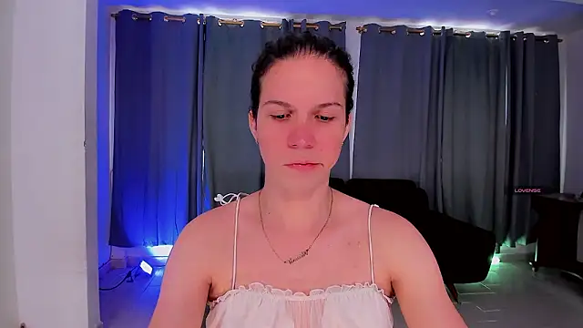 gatitavenecis online show from March 25, 8:15 pm