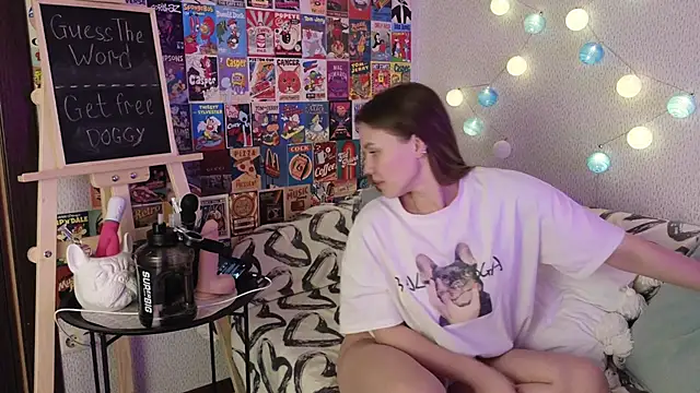 LittleLeen online show from December 18, 6:03 pm