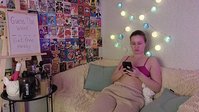 LittleLeen online show from December 23, 6:27 pm