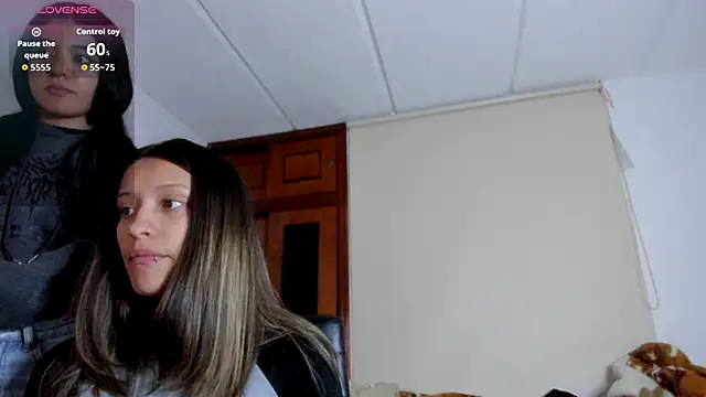 Gabby and Alice online show from October 8, 7:00 pm