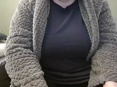 Snapshot of MarthaBriest chatting on January 19, 8:18 am MarthaBriest online show from January 19, 8:18 am