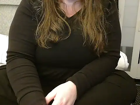 Snapshot of MarthaBriest chatting on February 12, 7:23 am MarthaBriest online show from February 12, 7:23 am