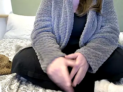 Snapshot of MarthaBriest chatting on October 18, 8:26 am MarthaBriest online show from October 18, 8:26 am