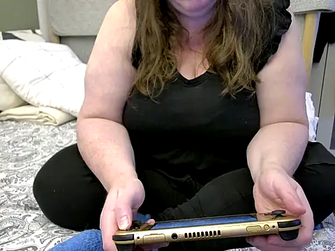 MarthaBriest online show from November 6, 6:47 am