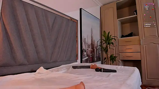 megansky18 online show from February 18, 11:08 pm