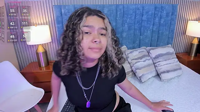 pretty sunlight  online show from March 1, 1:51 am