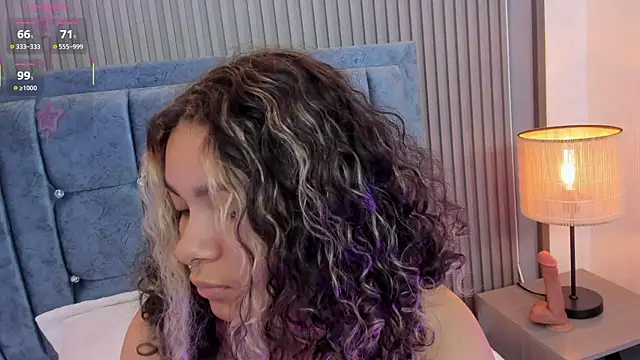 pretty sunlight  online show from May 21, 9:22 pm