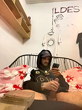 Snapshot of Tomito14 chatting on September 22, 1:02 pm Tomito14 online show from September 22, 1:02 pm