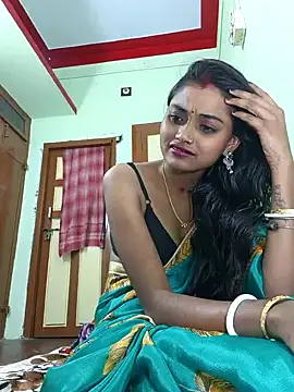 Snapshot of pojahoty chatting on February 14, 9:53 pm pojahoty online show from February 14, 9:53 pm