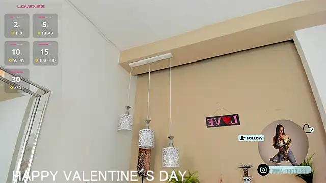 Snapshot of emma_brooks1 chatting on February 14, 7:54 pm emma brooks1 online show from February 14, 7:54 pm